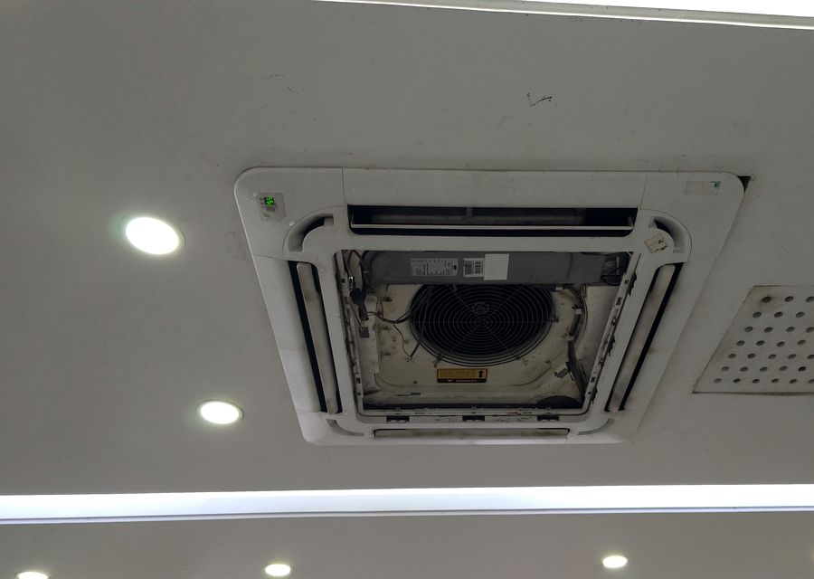 Andrew's Air Duct Cleaning air duct cleaning work in East Windsor CT