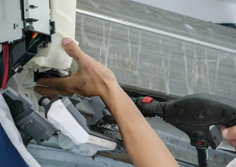 American Air & Heat air duct cleaning work in Medina TX