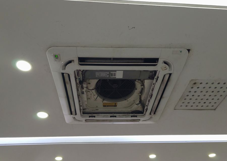 Q's Dryer Vent Cleaning air duct cleaning work in Davenport IA